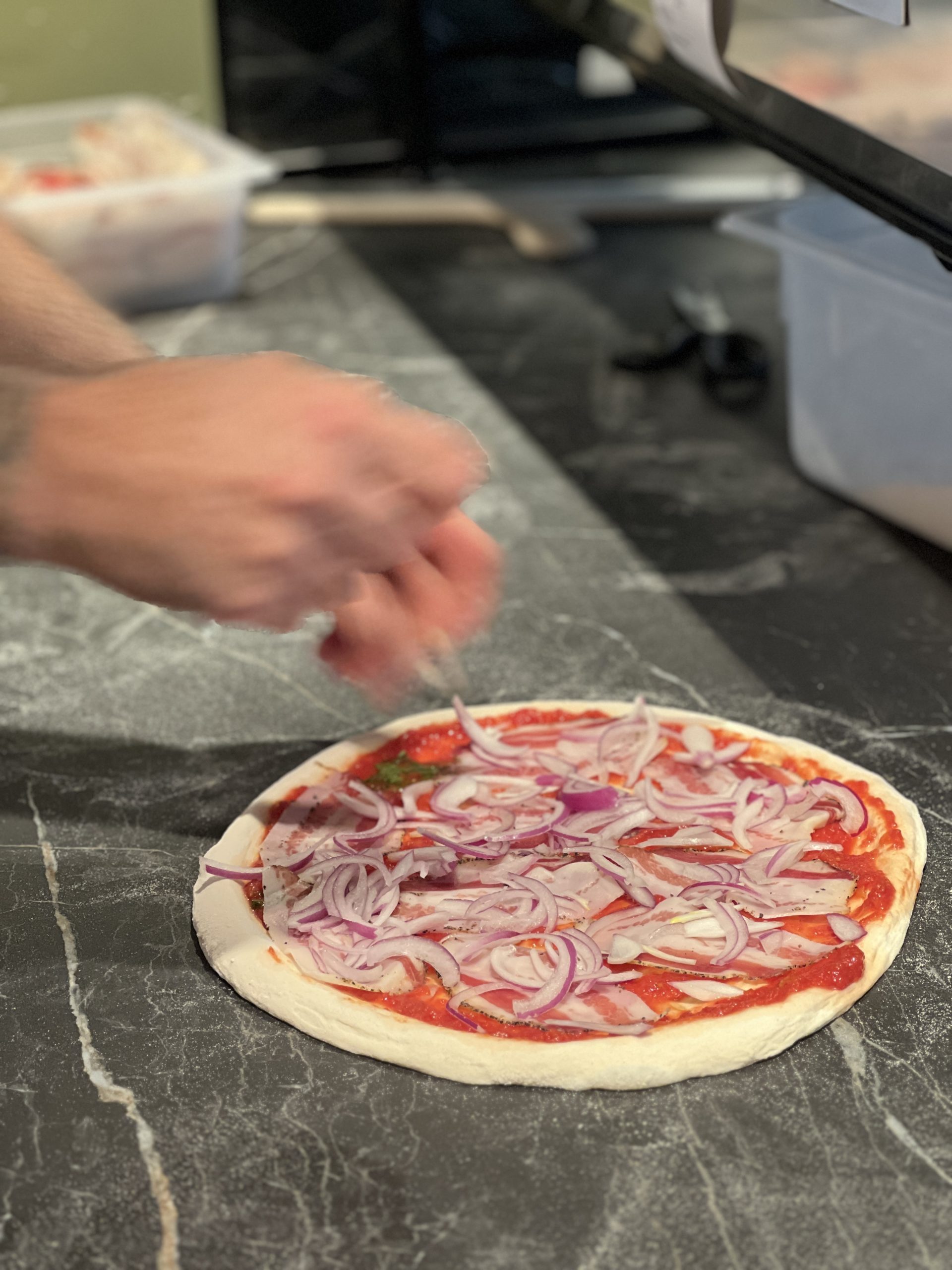 Pizzasaus - Rå tomatsaus fra boks - slik får du den rene smaken PizzaPizza